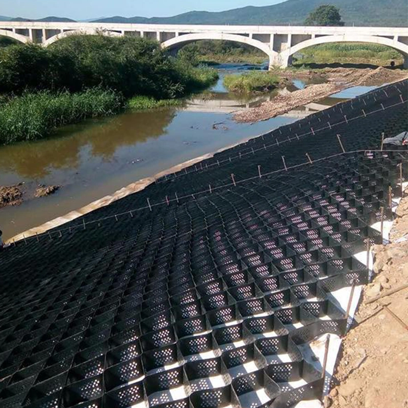 Honeycomb Geoweb HDPE Pea Gravel Stabilizer Grid Geocells สำหรับการควบคุมการกัดเซาะ 1