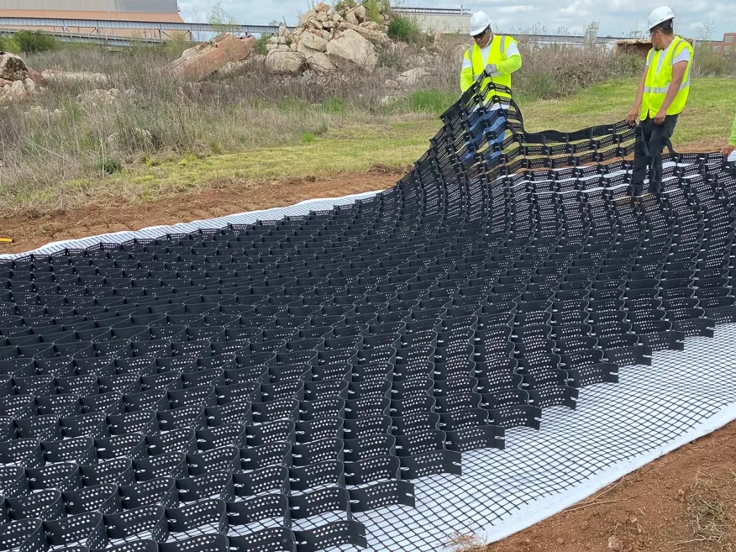 HDPE เครื่องพัดกรวยระบบวัสดุการขับขี่ Geocell เนื้อผงสําหรับการเสริมสร้างถนน 6