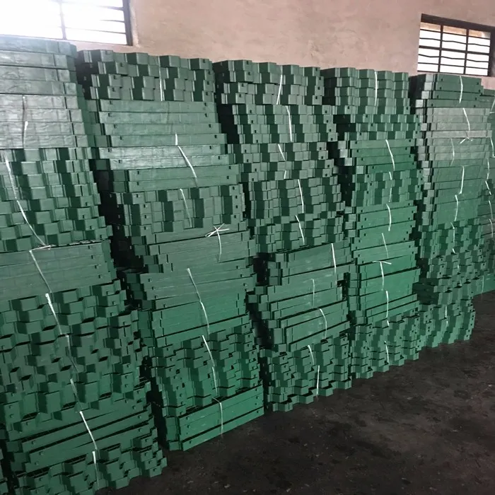 แผ่นผนังพื้นหญ้า ผืนหญ้าที่ผ่านผ่านการปลูกหญ้าปลูก Grid Mold สําหรับการจัดจําหน่ายโรงงาน driveway 16