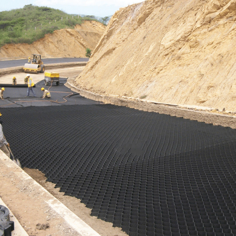 ป้องกันการกัดกร่อน Geocell Hdpe ขนาด 50 มม. สำหรับการเสริมแรงทางลาดเขาถนน