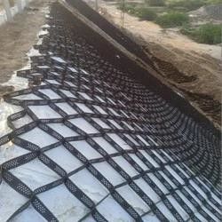 สีเหลืองทรายยืดหยุ่นสูง 100-445 HDPE พลาสติก Geo Cell สําหรับความมั่นคงของหินหิน