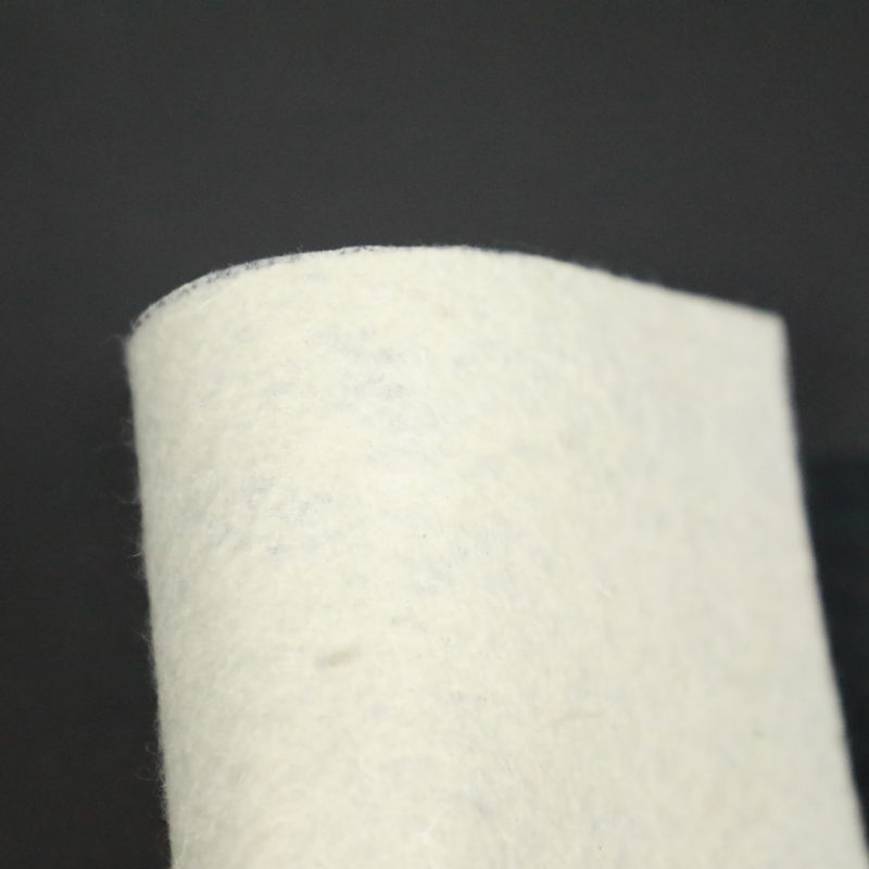 สารผสม Geomembrane Liner กับ Geotextile ไม่เนื้อผ้าสําหรับปลูกปลา