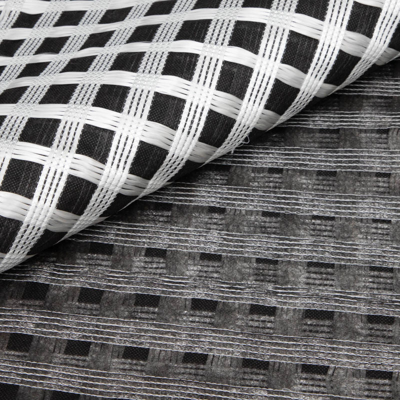 สารประกอบ Bi-Axial Fiberglass Geogrid With Nonwoven Geotextile สําหรับการเสริมสร้างดิน/วัสดุก่อสร้างถนน