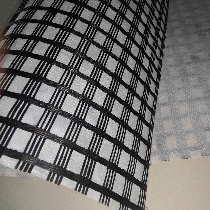สารประกอบ Bi-Axial Fiberglass Geogrid With Nonwoven Geotextile สําหรับการเสริมสร้างดิน/วัสดุก่อสร้างถนน