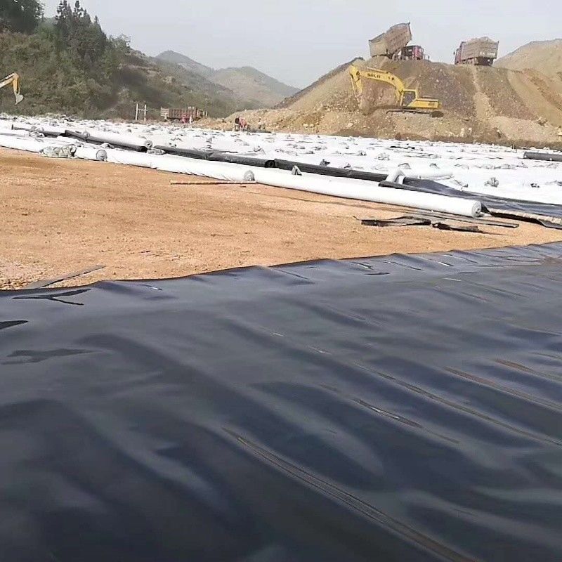 HDPE Geomembrane Waterproofing Liner / Pool Liner / Georid Road Construction Material Landfill Biogas Digester เครื่องปรับน้ําจากก้อนธาตุ