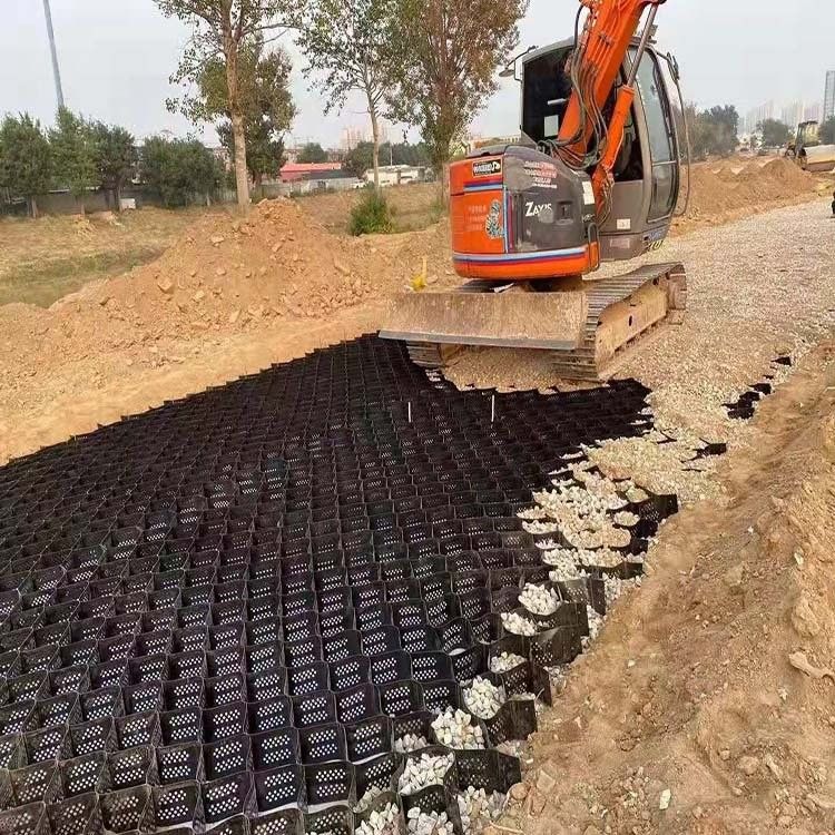 ผนังยึดถนนที่แข็งแกร่ง HDPE geocell