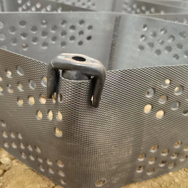 มีเนื้อเยื่อกับรู HDPE ระบบปิดเซลล์สูง Honeycomb Geocell สําหรับพื้นฐานถนน ป้องกันหินจอดรถ