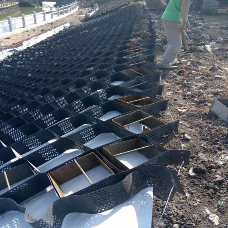 250 มม 75 มม 100 มม 150 มม Hdpe Geocell เนื้อเยื่อสูง HDPE ผึ้งก้อนกรีดหินพลาสติก Geocell ราคาโรงงานตรง