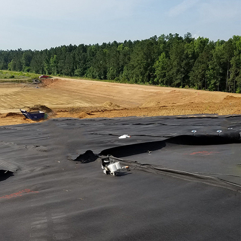 0.75mm 1mm Anti-Seepage Leakproof Smooth HDPE Geomembrane Pond Liner สําหรับการกําจัดขยะ