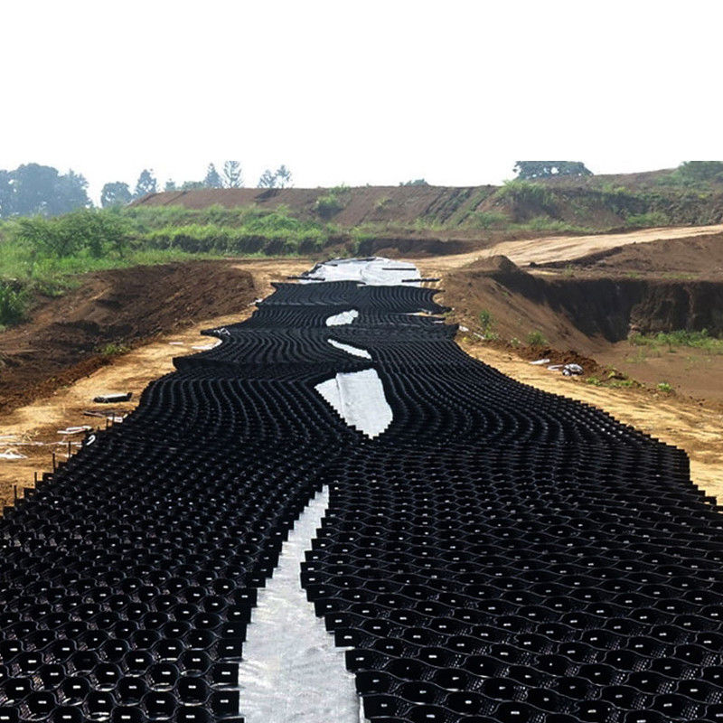 เครือข่ายพื้นดิน โพลีเอธีเลน โกงผึ้ง Geocells พลาสติก HDPE ผืนหญ้าที่ผ่านกระบวนการถนนหินกรวย Grid HDPE Geocell สําหรับทางเดิน