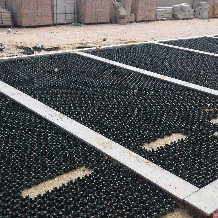 แผ่นปูพื้นหญ้า HDPE สำหรับงานหนัก - การเสริมความแข็งแรงของพื้นดินแบบซึมผ่านได้และการรักษาเสถียรภาพของกรวดสำหรับทางเข้า ที่จอดรถ และการจัดสวน