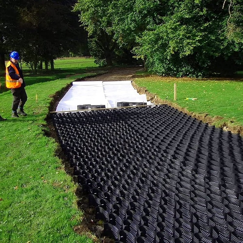 HDPE Geocells ทนทาน พื้นผิวเรียบ HDPE Geocell สำหรับทางเข้า การควบคุมการกัดเซาะสำหรับทางลาด การรองรับกำแพงกันดิน