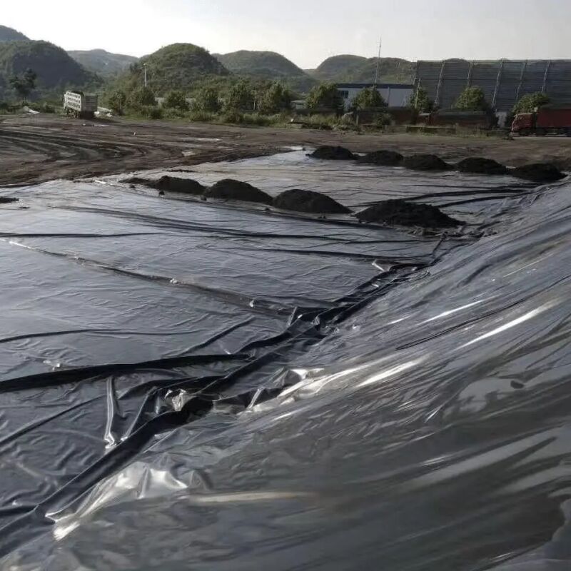 0.75 มม HDPE Geomembrane อุตสาหกรรมสําหรับฟาร์มปลา สระว่ายน้ํา Liner การปลอดน้ํา